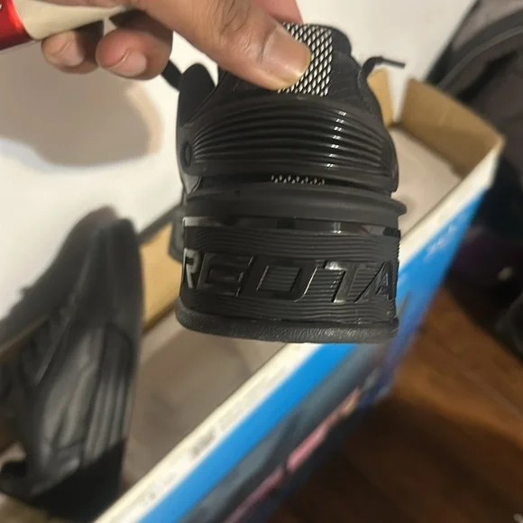 new one - Picture 2 of 5